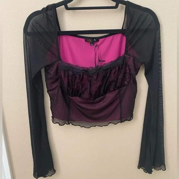 Cropped Mesh Top - Picture 4 of 7